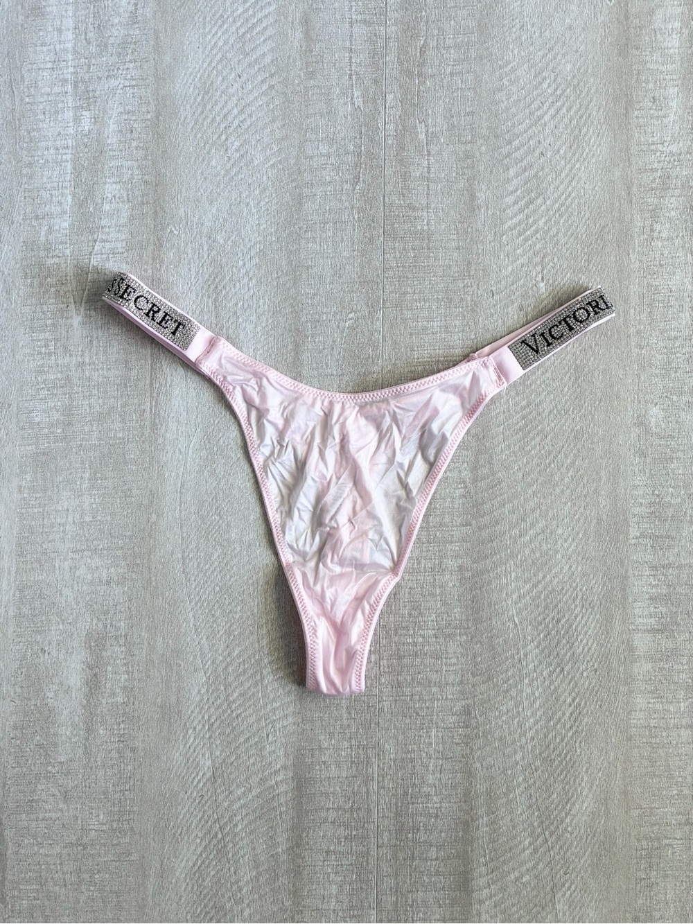 Victoria’s Secret Shine Strap Thong Panty Medium